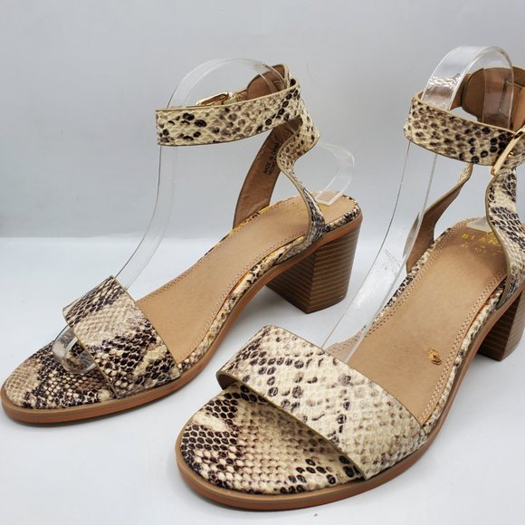 NWOT BLANCO FAUX SNAKESKIN ANKLE BUCKLE SANDALS - Picture 4 of 7